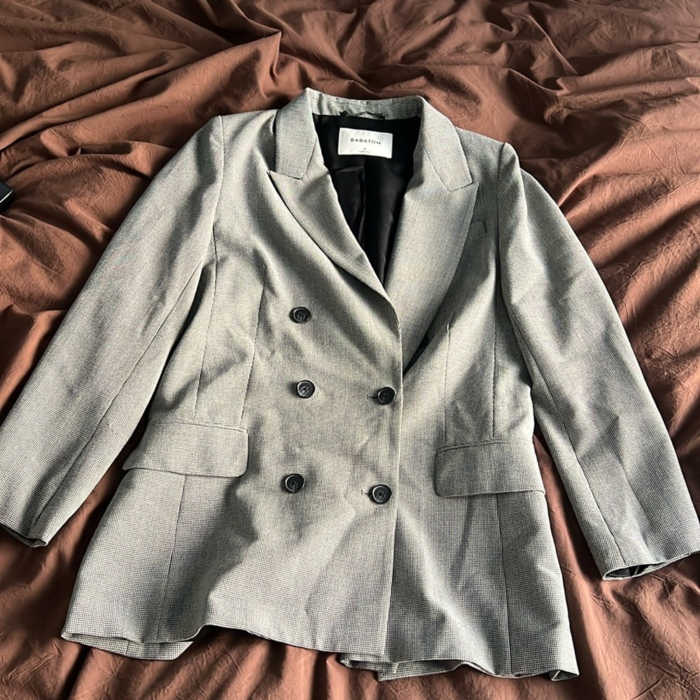 Aritzia babaton double breasted houndstooth oversized blazer. Size 6.